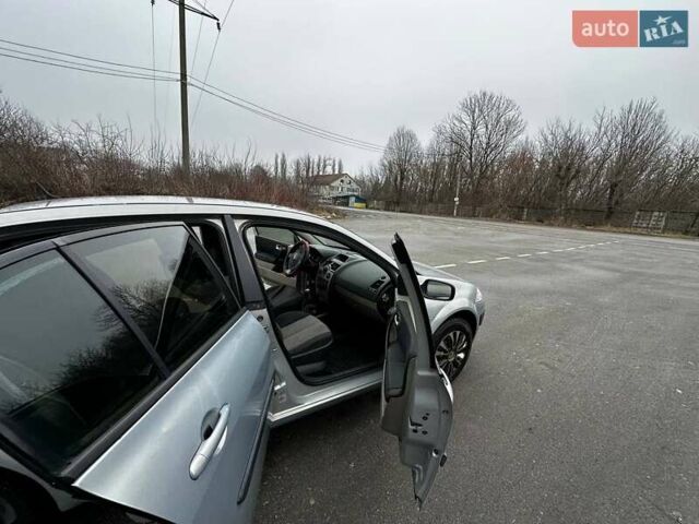 Серый Рено Меган, объемом двигателя 1.5 л и пробегом 285 тыс. км за 4200 $, фото 35 на Automoto.ua