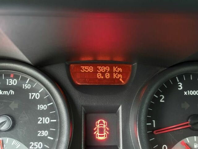 Серый Рено Меган, объемом двигателя 1.4 л и пробегом 350 тыс. км за 3900 $, фото 16 на Automoto.ua