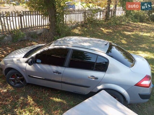 Серый Рено Меган, объемом двигателя 1.46 л и пробегом 400 тыс. км за 4100 $, фото 4 на Automoto.ua