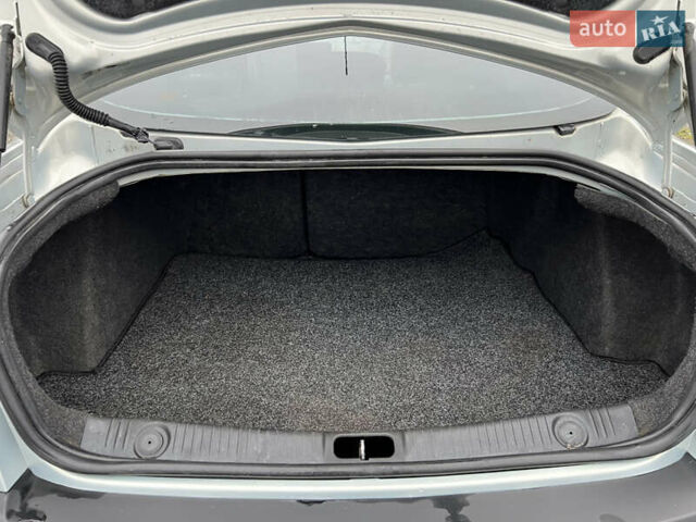 Сірий Рено Меган, об'ємом двигуна 1.6 л та пробігом 240 тис. км за 3950 $, фото 13 на Automoto.ua