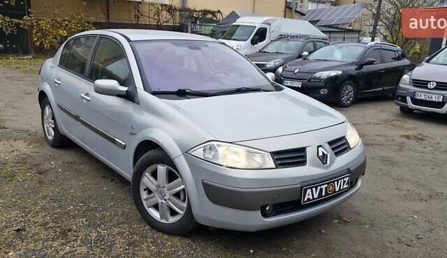 Сірий Рено Меган, об'ємом двигуна 2 л та пробігом 224 тис. км за 5300 $, фото 8 на Automoto.ua