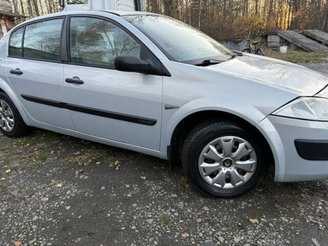 Серый Рено Меган, объемом двигателя 1.4 л и пробегом 350 тыс. км за 3900 $, фото 1 на Automoto.ua