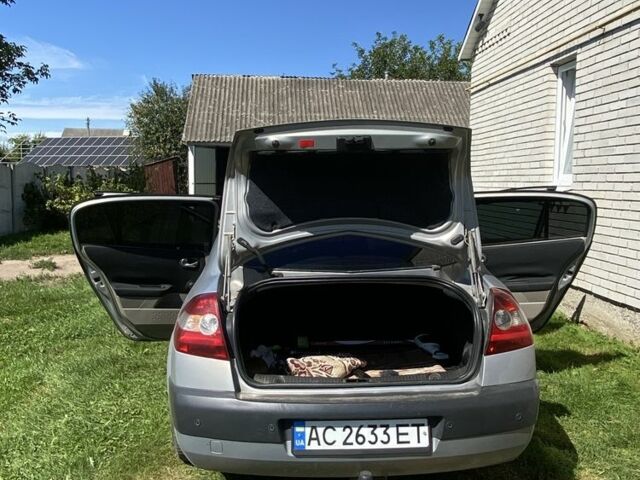 Серый Рено Меган, объемом двигателя 1.6 л и пробегом 206 тыс. км за 5000 $, фото 5 на Automoto.ua