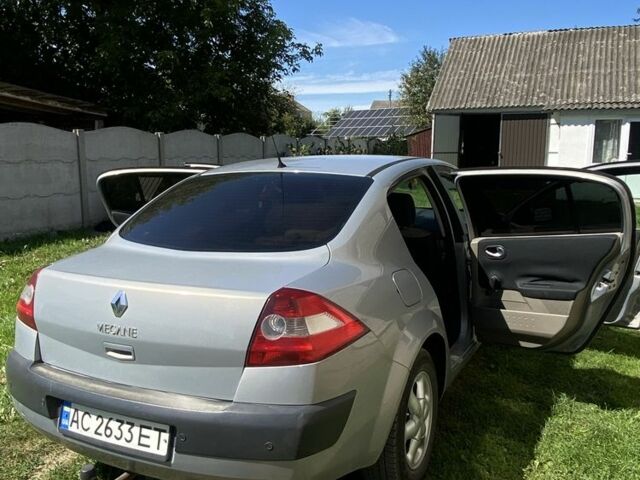 Серый Рено Меган, объемом двигателя 1.6 л и пробегом 206 тыс. км за 5000 $, фото 3 на Automoto.ua