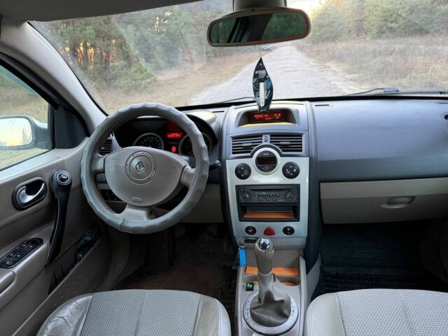 Сірий Рено Меган, об'ємом двигуна 1.4 л та пробігом 219 тис. км за 3850 $, фото 12 на Automoto.ua