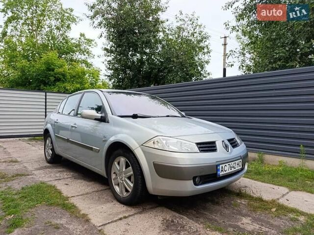 Серый Рено Меган, объемом двигателя 2 л и пробегом 214 тыс. км за 4718 $, фото 8 на Automoto.ua