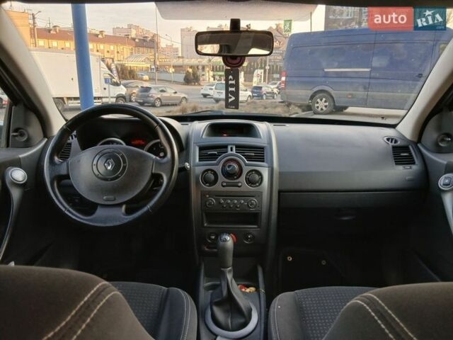 Сірий Рено Меган, об'ємом двигуна 1.39 л та пробігом 270 тис. км за 3300 $, фото 9 на Automoto.ua