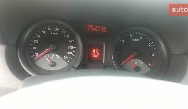 Сірий Рено Меган, об'ємом двигуна 1.6 л та пробігом 206 тис. км за 5600 $, фото 1 на Automoto.ua