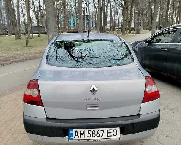 Серый Рено Меган, объемом двигателя 1.6 л и пробегом 244 тыс. км за 3200 $, фото 1 на Automoto.ua