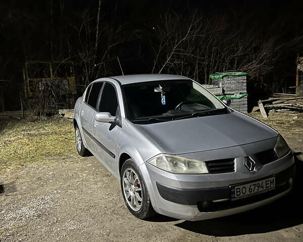 Серый Рено Меган, объемом двигателя 1.6 л и пробегом 246 тыс. км за 4100 $, фото 13 на Automoto.ua