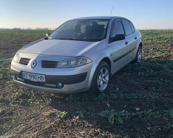 Серый Рено Меган, объемом двигателя 1.6 л и пробегом 280 тыс. км за 3500 $, фото 4 на Automoto.ua