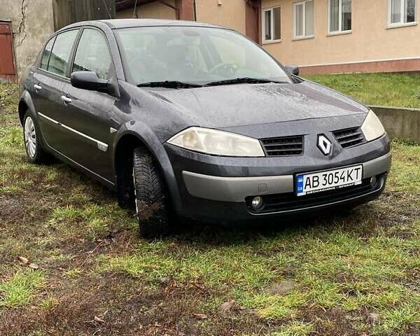 Серый Рено Меган, объемом двигателя 1.6 л и пробегом 254 тыс. км за 4800 $, фото 9 на Automoto.ua