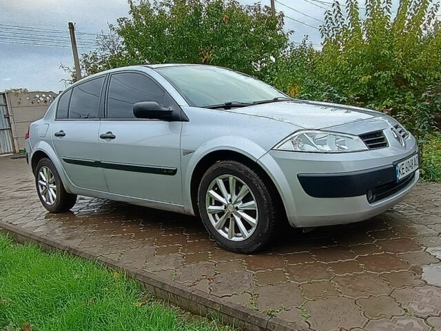Серый Рено Меган, объемом двигателя 1.4 л и пробегом 130 тыс. км за 5000 $, фото 2 на Automoto.ua