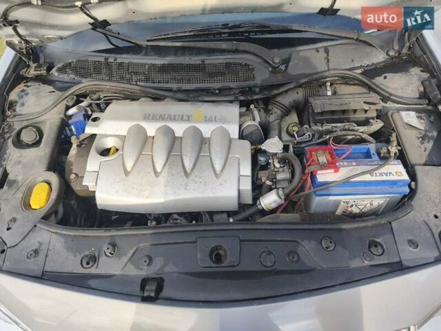Сірий Рено Меган, об'ємом двигуна 1.6 л та пробігом 196 тис. км за 4500 $, фото 20 на Automoto.ua
