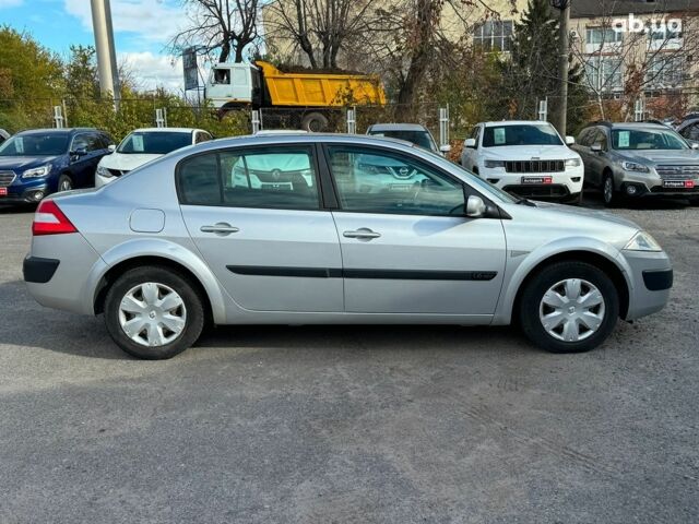 Серый Рено Меган, объемом двигателя 1.6 л и пробегом 132 тыс. км за 4780 $, фото 4 на Automoto.ua