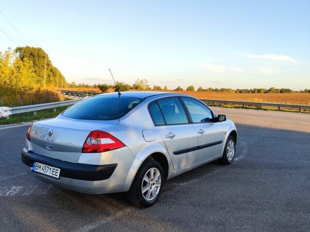 Серый Рено Меган, объемом двигателя 1.6 л и пробегом 174 тыс. км за 5500 $, фото 1 на Automoto.ua