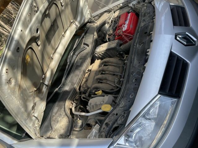 Сірий Рено Меган, об'ємом двигуна 1.4 л та пробігом 106 тис. км за 5100 $, фото 7 на Automoto.ua