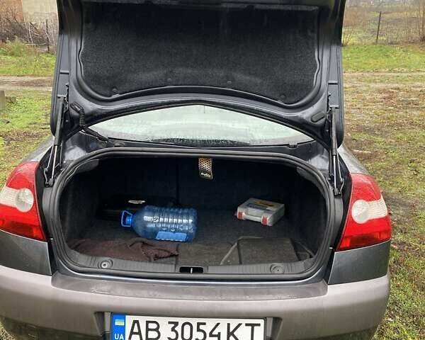 Серый Рено Меган, объемом двигателя 1.6 л и пробегом 254 тыс. км за 4800 $, фото 10 на Automoto.ua