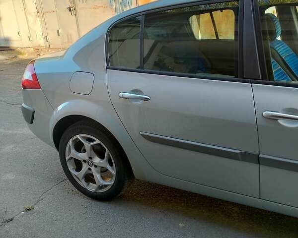 Сірий Рено Меган, об'ємом двигуна 0 л та пробігом 240 тис. км за 4300 $, фото 3 на Automoto.ua