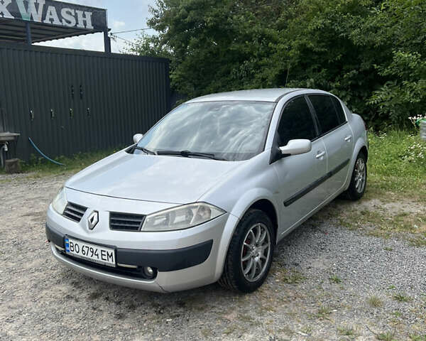 Серый Рено Меган, объемом двигателя 1.6 л и пробегом 246 тыс. км за 4100 $, фото 1 на Automoto.ua