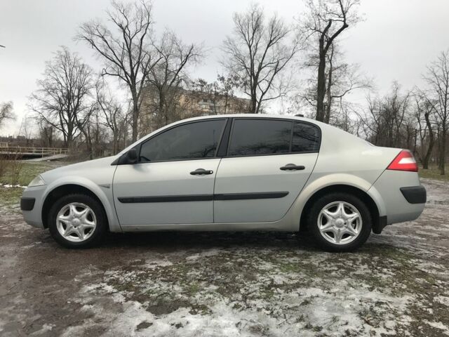 Сірий Рено Меган, об'ємом двигуна 1.4 л та пробігом 320 тис. км за 4000 $, фото 4 на Automoto.ua