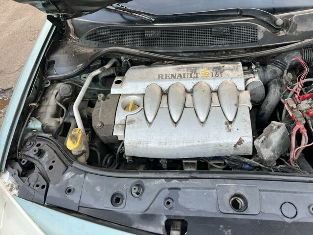 Сірий Рено Меган, об'ємом двигуна 0 л та пробігом 250 тис. км за 1300 $, фото 17 на Automoto.ua