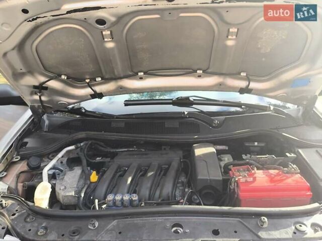 Сірий Рено Меган, об'ємом двигуна 1.39 л та пробігом 270 тис. км за 4100 $, фото 13 на Automoto.ua