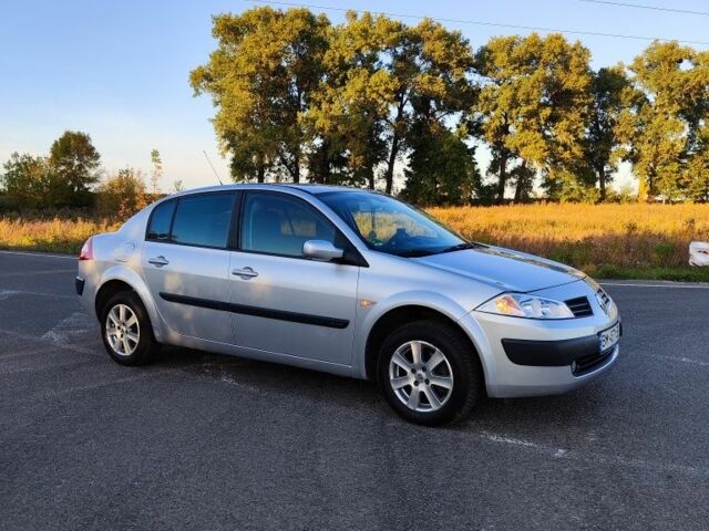 Серый Рено Меган, объемом двигателя 1.6 л и пробегом 174 тыс. км за 5500 $, фото 3 на Automoto.ua