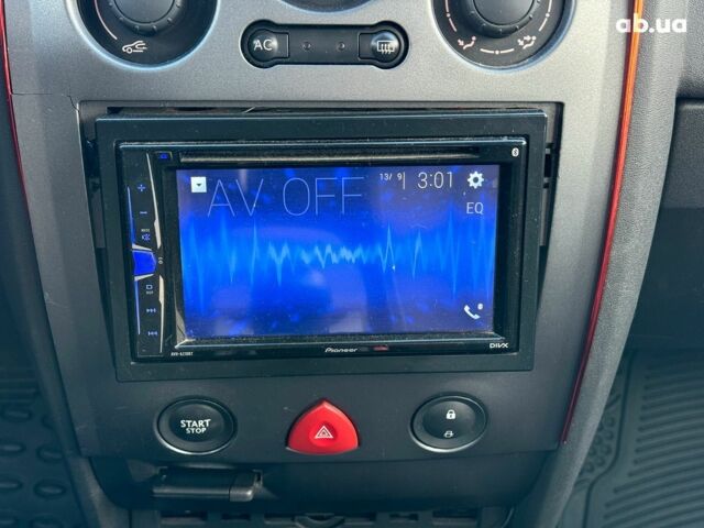 Серый Рено Меган, объемом двигателя 1.6 л и пробегом 132 тыс. км за 4780 $, фото 27 на Automoto.ua