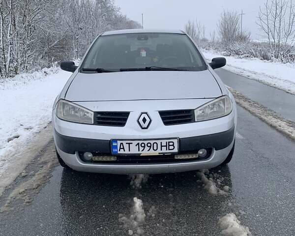 Серый Рено Меган, объемом двигателя 1.6 л и пробегом 180 тыс. км за 3650 $, фото 3 на Automoto.ua