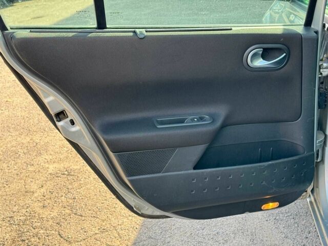 Серый Рено Меган, объемом двигателя 1.6 л и пробегом 132 тыс. км за 4790 $, фото 15 на Automoto.ua