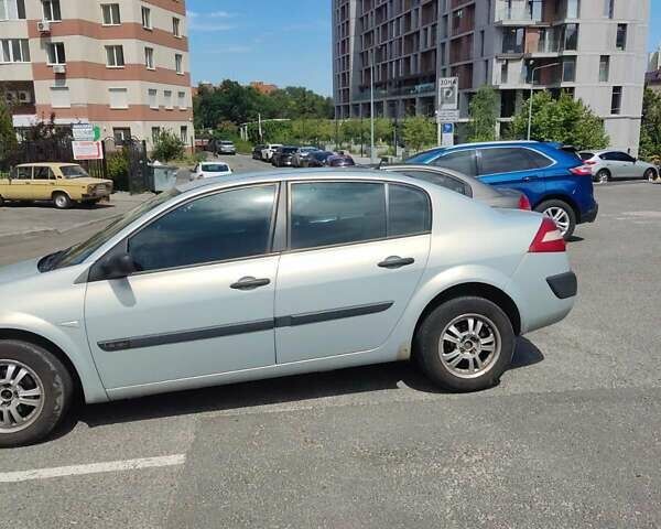 Сірий Рено Меган, об'ємом двигуна 1.4 л та пробігом 327 тис. км за 5100 $, фото 2 на Automoto.ua