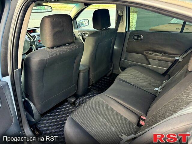 Серый Рено Меган, объемом двигателя 1.6 л и пробегом 300 тыс. км за 3699 $, фото 7 на Automoto.ua