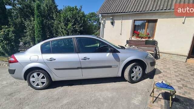Серый Рено Меган, объемом двигателя 1.6 л и пробегом 175 тыс. км за 4900 $, фото 2 на Automoto.ua
