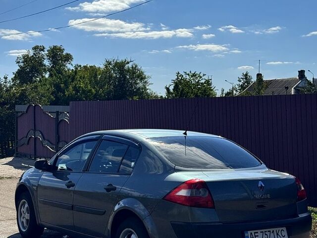 Сірий Рено Меган, об'ємом двигуна 1.6 л та пробігом 308 тис. км за 3949 $, фото 2 на Automoto.ua