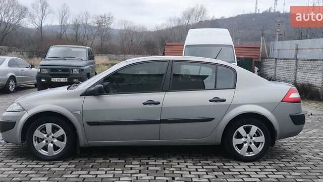 Серый Рено Меган, объемом двигателя 1.6 л и пробегом 260 тыс. км за 3700 $, фото 7 на Automoto.ua