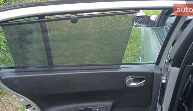 Серый Рено Меган, объемом двигателя 1.5 л и пробегом 266 тыс. км за 5500 $, фото 14 на Automoto.ua