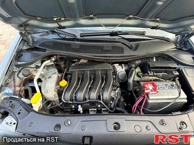 Серый Рено Меган, объемом двигателя 1.6 л и пробегом 300 тыс. км за 3699 $, фото 8 на Automoto.ua