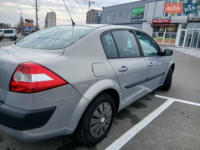 Серый Рено Меган, объемом двигателя 1.4 л и пробегом 254 тыс. км за 3700 $, фото 2 на Automoto.ua