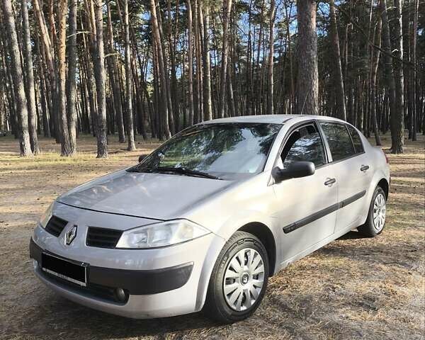 Сірий Рено Меган, об'ємом двигуна 1.39 л та пробігом 270 тис. км за 4100 $, фото 9 на Automoto.ua