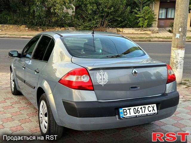 Серый Рено Меган, объемом двигателя 1.6 л и пробегом 300 тыс. км за 3699 $, фото 3 на Automoto.ua