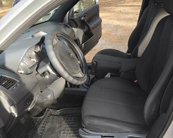 Сірий Рено Меган, об'ємом двигуна 1.39 л та пробігом 270 тис. км за 4100 $, фото 1 на Automoto.ua