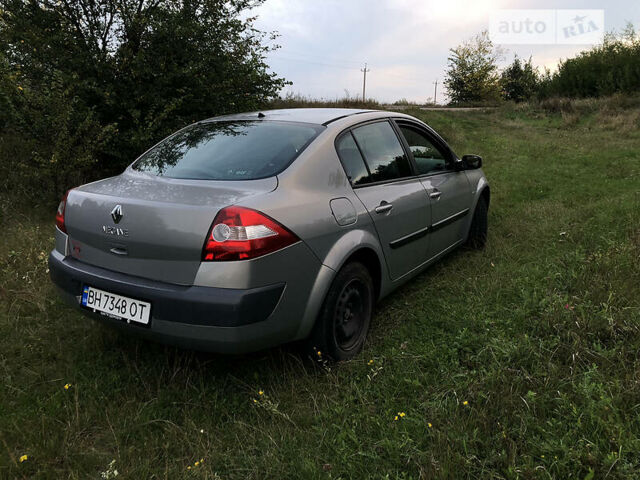 Серый Рено Меган, объемом двигателя 1.6 л и пробегом 235 тыс. км за 5500 $, фото 3 на Automoto.ua