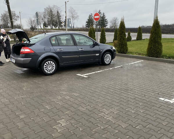 Серый Рено Меган, объемом двигателя 1.6 л и пробегом 240 тыс. км за 4500 $, фото 27 на Automoto.ua