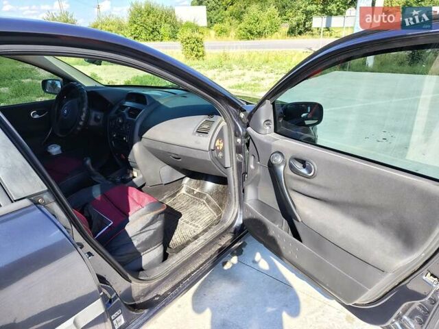Серый Рено Меган, объемом двигателя 1.4 л и пробегом 250 тыс. км за 4000 $, фото 17 на Automoto.ua