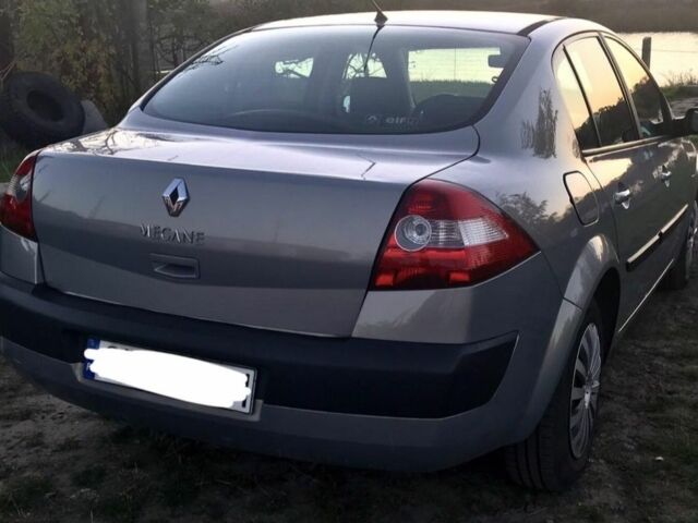 Серый Рено Меган, объемом двигателя 0 л и пробегом 290 тыс. км за 2800 $, фото 4 на Automoto.ua