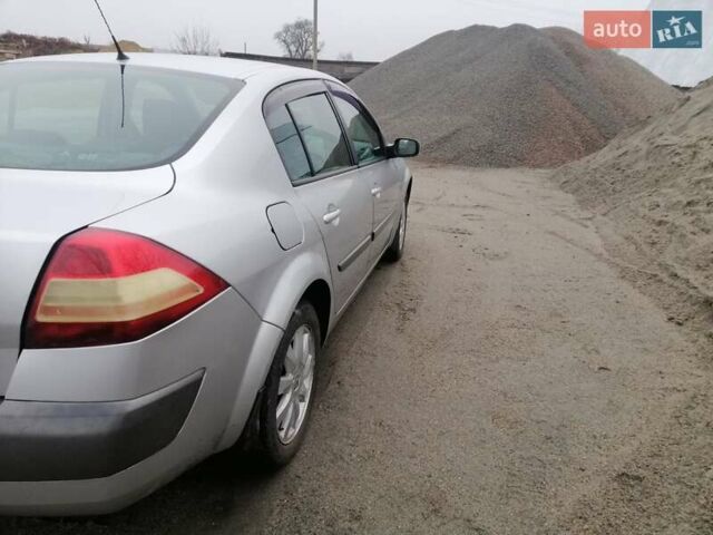 Серый Рено Меган, объемом двигателя 1.6 л и пробегом 235 тыс. км за 3700 $, фото 3 на Automoto.ua