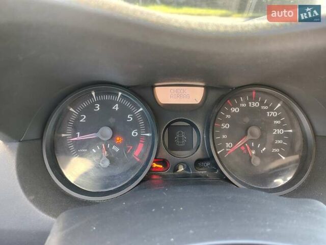 Серый Рено Меган, объемом двигателя 1.4 л и пробегом 250 тыс. км за 4000 $, фото 23 на Automoto.ua