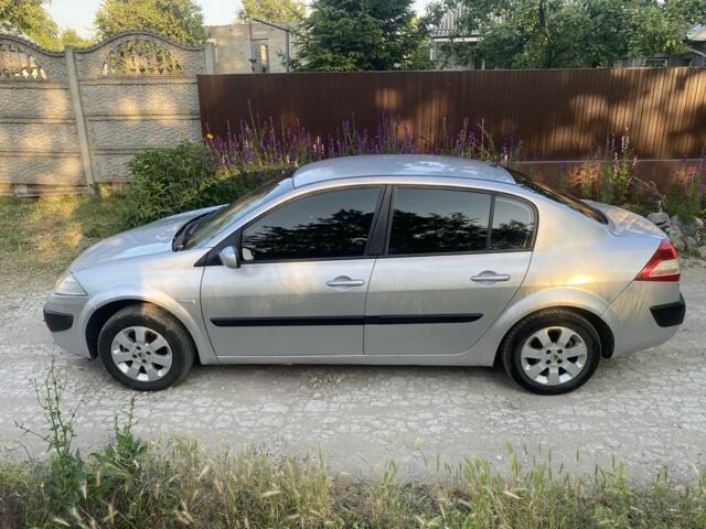 Серый Рено Меган, объемом двигателя 1.4 л и пробегом 309 тыс. км за 4200 $, фото 6 на Automoto.ua