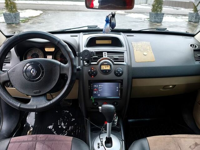 Сірий Рено Меган, об'ємом двигуна 1.6 л та пробігом 240 тис. км за 5000 $, фото 9 на Automoto.ua